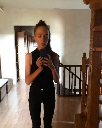 Позволь мне рассказать тебе о себе. Я создана для удовольствия и готова исполнить все твои фантазии. Будь уверен, со мной ты получишь незабываемые впечатления. Я предлагаю широкий спектр услуг, которые оставят тебя полностью удовлетворенным. Со мной ты сможешь осуществить свои самые сокровенные желания. Мои фото гарантированно реальны, а мои отзывы говорят сами за себя. Живу в Москве и всегда открыта для новых встреч. ✨🌟💋 2954, 37 лет